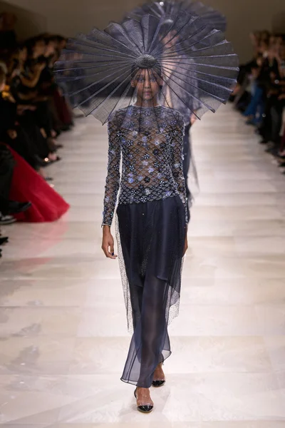Look 90